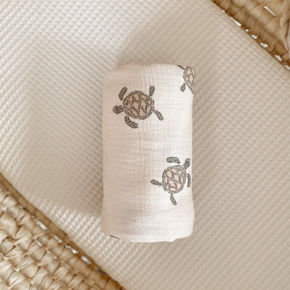 
                      
                        Baby swaddle / turtles
                      
                    