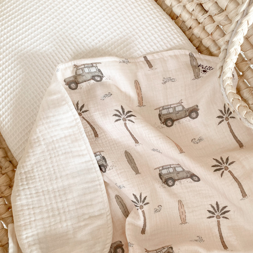 
                      
                        Odejica iz muslina /cars + palms
                      
                    