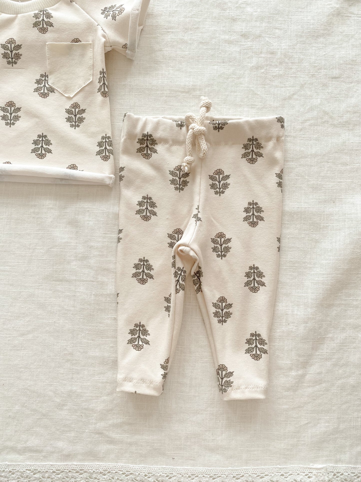 Baby leggings/ florals