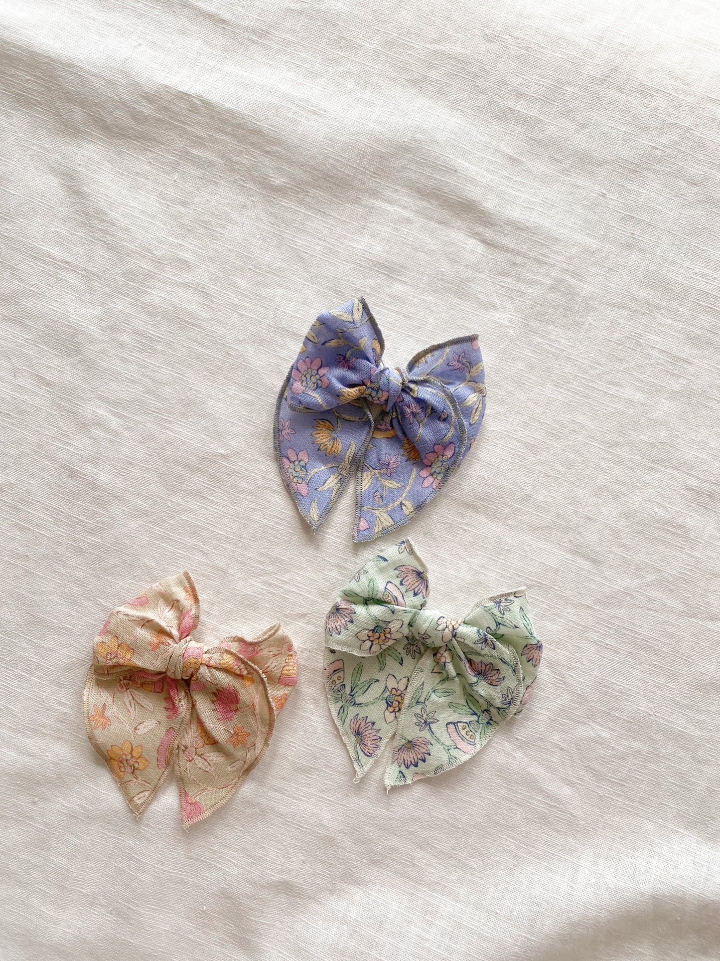 Bow hair clip / floral linen