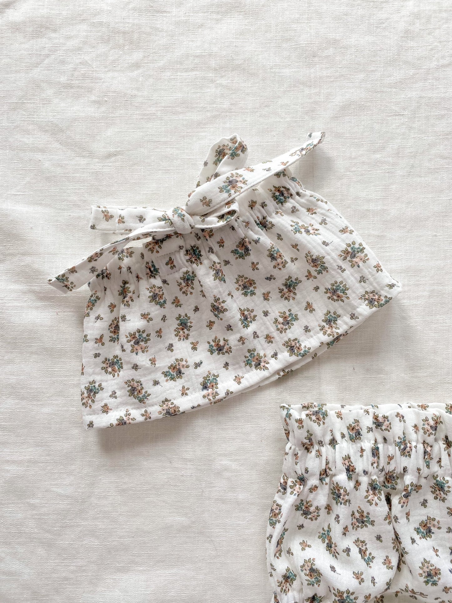 Baby girl top / floral muslin - blue