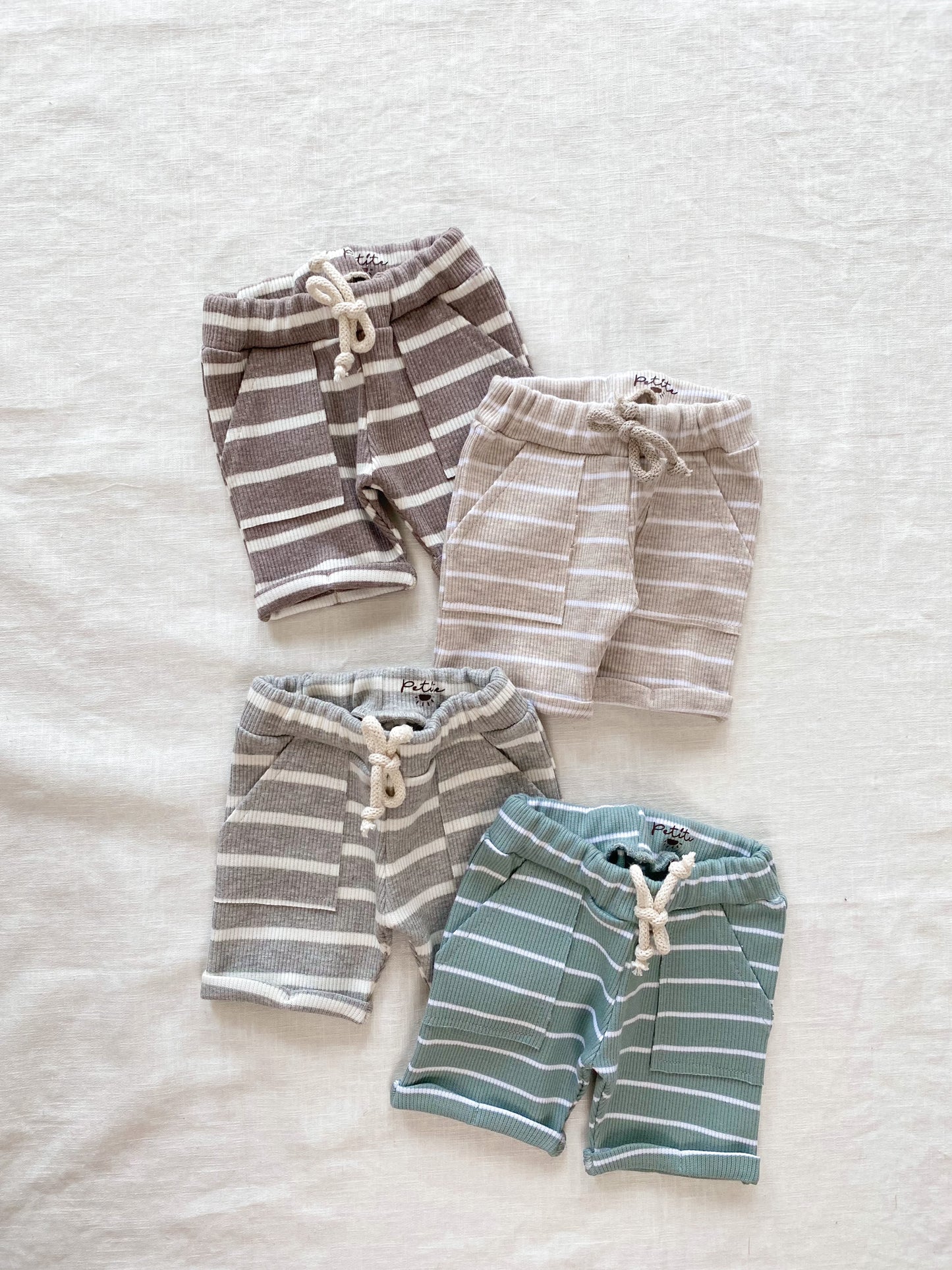 Load image into Gallery viewer, Baby boy shorts - stripes
