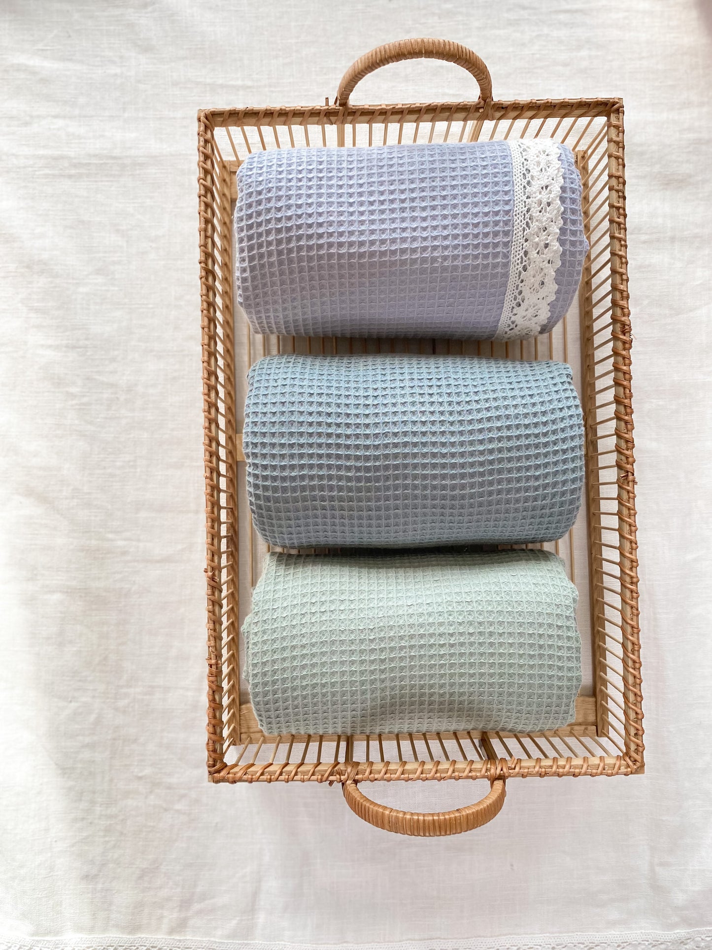 Baby swaddle / soft waffle