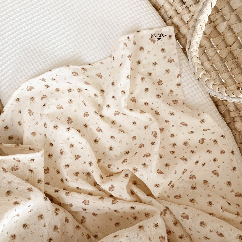 
                      
                        Tetra plenička / floral cream
                      
                    