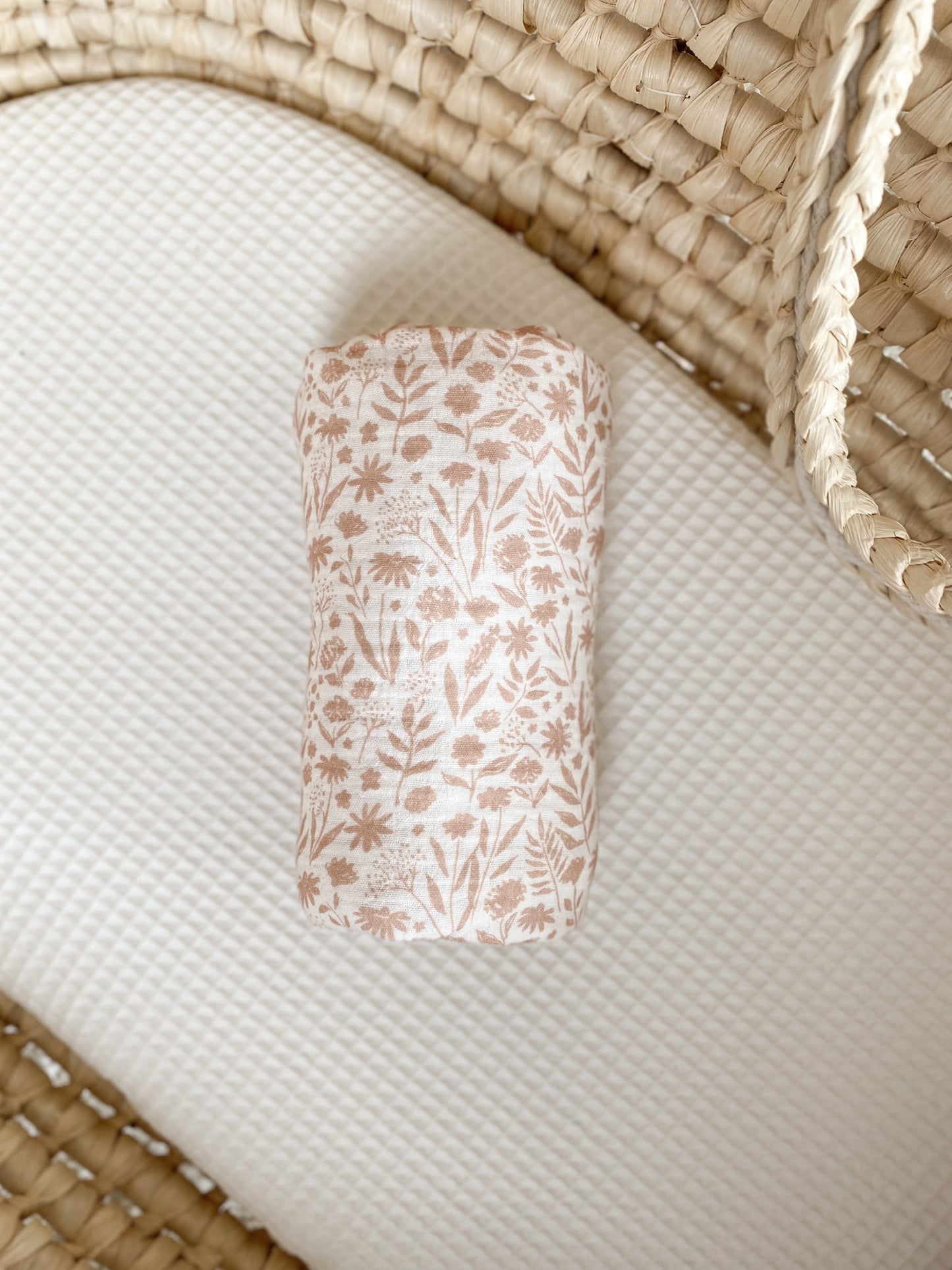 Baby swaddle / muslin wildflower - nude